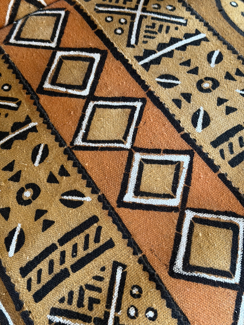 Poltrone in Cedro e Mudcloth